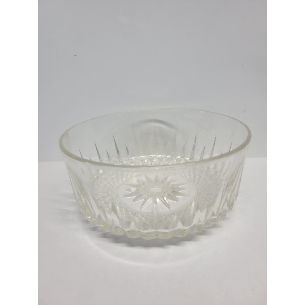 Arcoroc France Clear Pressed Glass Serving Bowl Starburst Diamond Cut 7.5 Inch